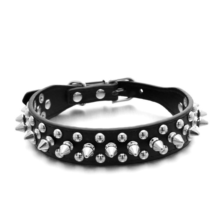 Stylisches Nieten-Hundehalsband für starke Auftritte! 🐶🔥